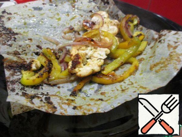 Cover with the other half of the sheet and fry in a preheated pan without oil for 5-7 minutes on each side.