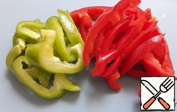 Cut the pepper into strips.
You can take more pepper if you want.