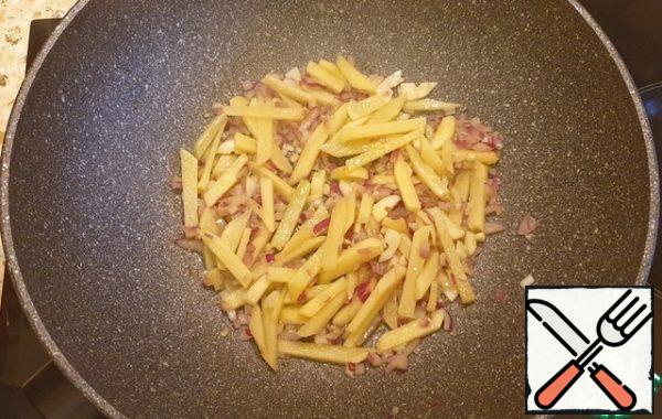 Fry the onion, garlic and ginger for 3 minutes.