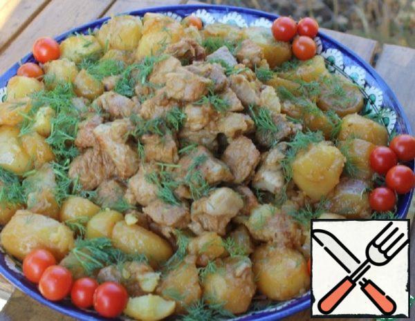 Potatoes with Meat in a Cauldron Recipe