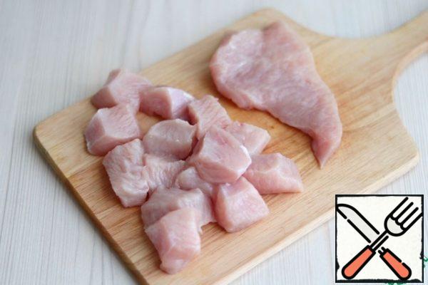 Turkey breast fillet cut into slices/cubes.