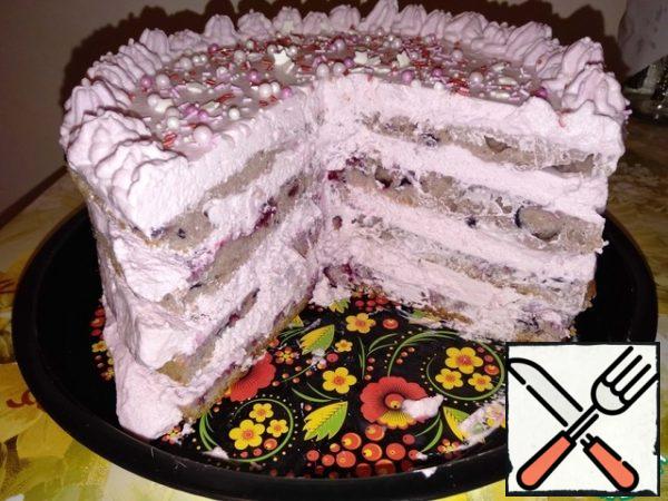 Everyone always likes this cake. And they always eat it quickly.