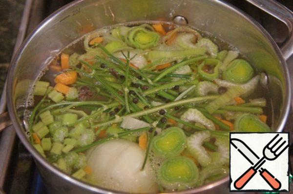 Vegetable broth can be prepared in advance, such as the day before, and kept in the refrigerator.