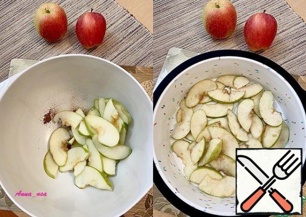 Apples cut into thin slices, mix with cinnamon and vegetable oil. Bake in the oven for 15-20 minutes at a temperature of 200*C (375*F).