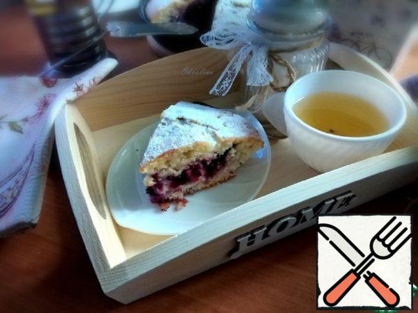 Yogurt Pie with Black Currant Recipe