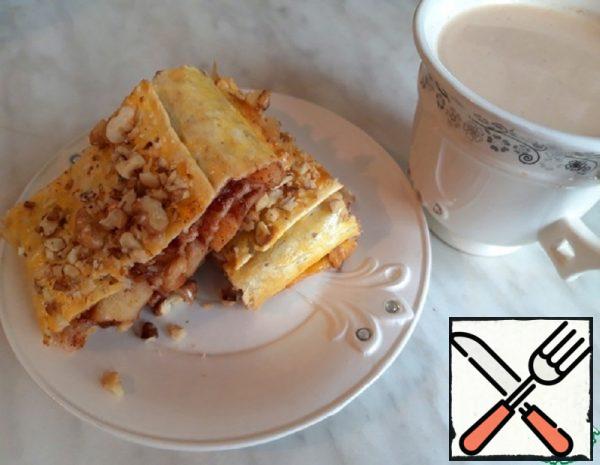 Lazy Strudel with Cinnamon and Apples Recipe