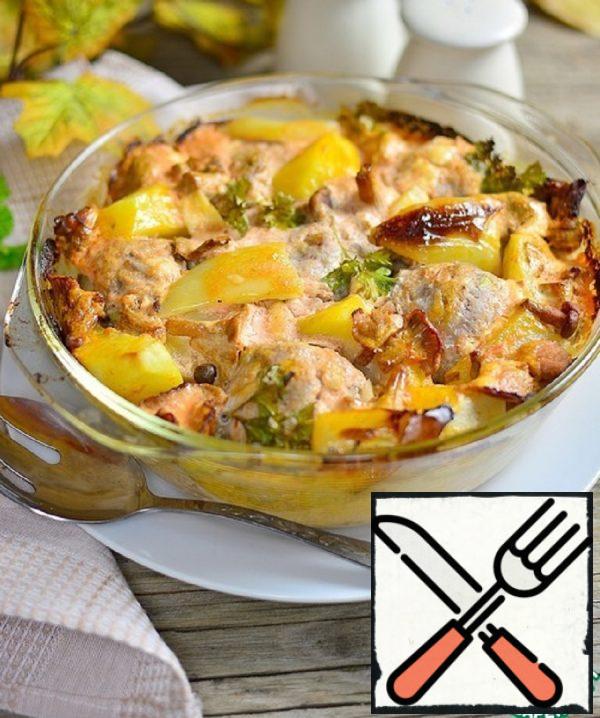Potatoes baked with Meatballs and Chanterelles Recipe