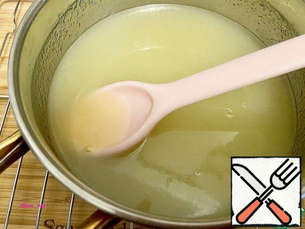 Stir well to make the syrup homogeneous.
