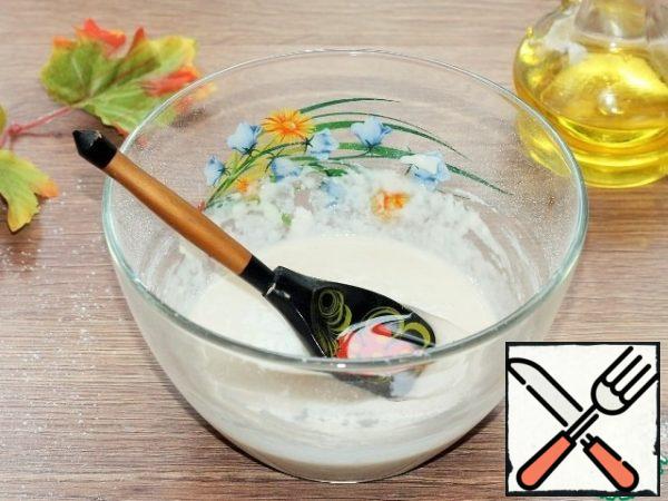 Then add the vegetable oil (1 tablespoon) and mix.