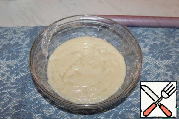 Transfer to a bowl, cover with cling film in contact. Let it cool at room temperature, and then put it in the refrigerator.