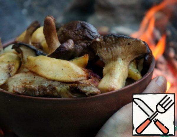 Potatoes with Meat and Mushrooms Recipe