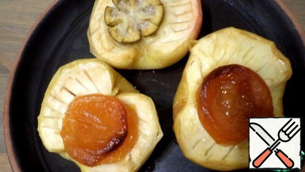 We bake at 180 gr.  about 30 min.  until the apples are soft.