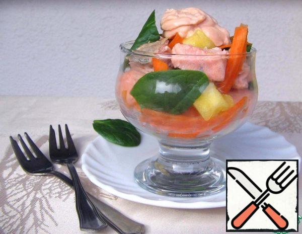 Salad-Cocktail with Salmon and Spinach Recipe