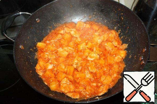 Add sugar and starch with water. Cook for a couple more minutes.