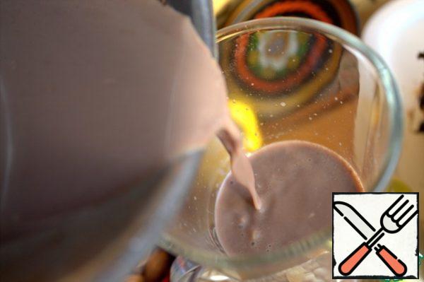 Pour into a glass.