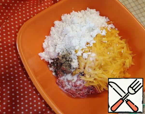 Add cottage cheese. Add salt and pepper to taste. Stir well.