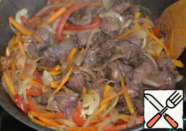 Fry the liver until browned over medium heat for about 5 minutes.