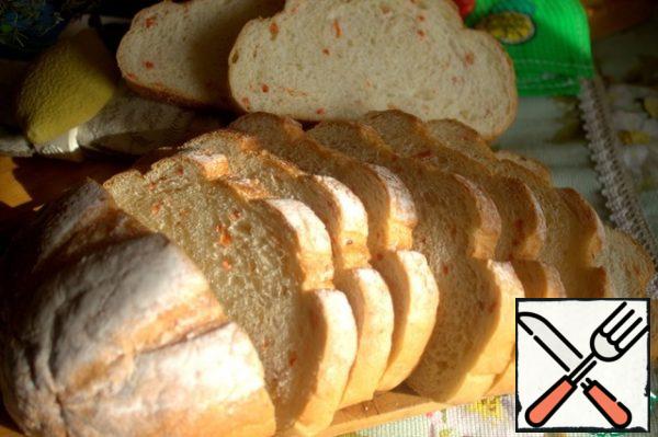 We serve it with this bread, they sell it in Latvia with carrots.