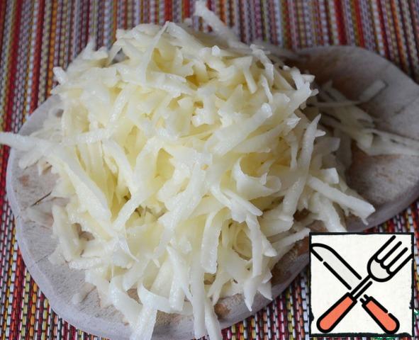 Peel the potatoes, grate them, and add them to the soup. Potatoes will give a thick soup, but will not be noticeable. Cook until the vegetables are ready. Salt to taste.