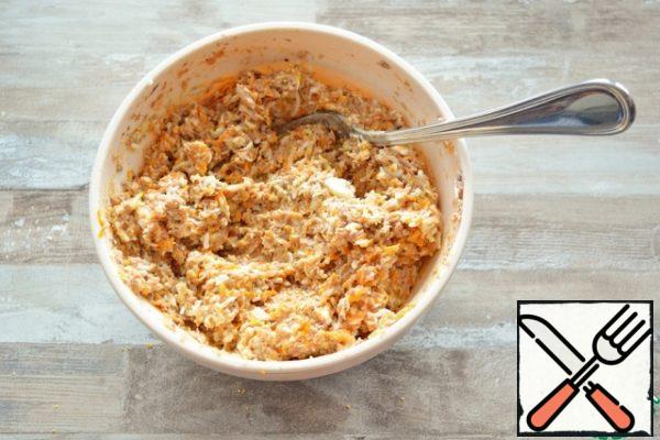 Mix everything until smooth. Canned fish contain a sufficient amount of salt,and I did not add salt to the pate. You look to your taste, if necessary, add salt.