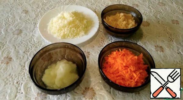 Onions, potatoes and cheese grate on a small grater, carrots on a large grater.