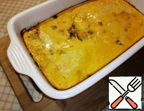 Place in a preheated 180° oven for 20-25 minutes. Focus on your oven. Serve with sour cream or sprinkle with chopped herbs. Done.