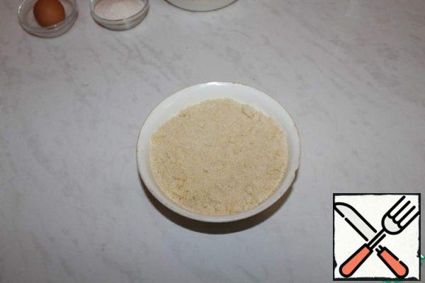 Grind into crumbs and divide into 4 parts. 3 parts for moving and 1 part for sprinkling buns on top.