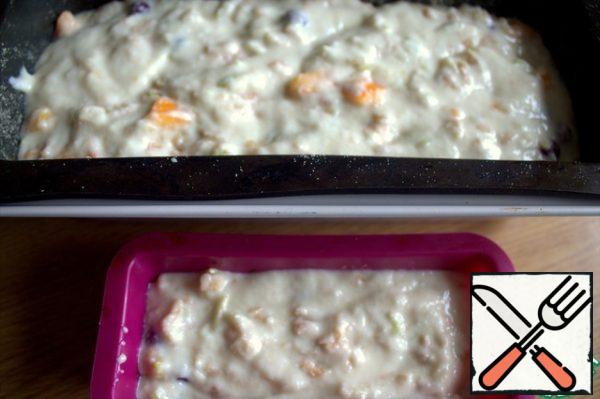 Fill the dough two-thirds full. I filled a mini mold with leftovers.