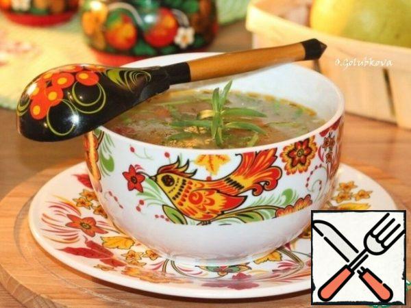 Delicious and rich soup is ready! Serve the soup with sour cream and herbs.

Bon Appetit!