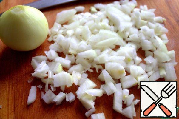 Cut onion.