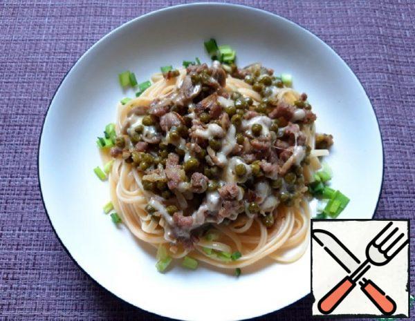 Pasta a La Boscaiola with Mushrooms and Green Peas Recipe