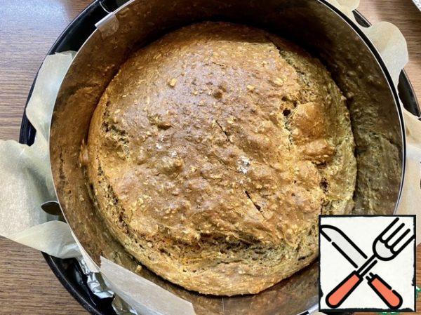 Put the dough in a preheated 180 degree oven for 30 minutes. Check with a skewer (it should be dry).
Remove the cake from the oven and cover with a plate for 15 minutes.
Then remove the sponge cake from the baking dish to a plate, cover with a thick towel, and leave to cool completely.
