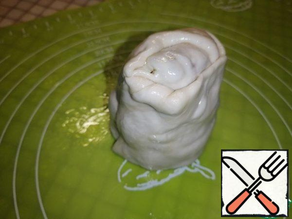 Put the rolled roll standing up.