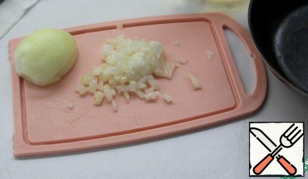Finely chop onion.
