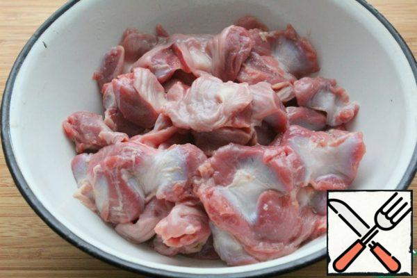 Chicken ventricles should be processed and washed.
Put to cook for 40-60 minutes-depends on the ventricles, I had soft ones in 50 minutes.