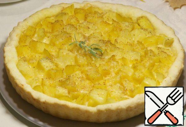 Put in a preheated 190 degree oven for 30-35 minutes.
Focus on your oven.
5 minutes before cooking, sprinkle the potatoes with grated cheese (optional).

