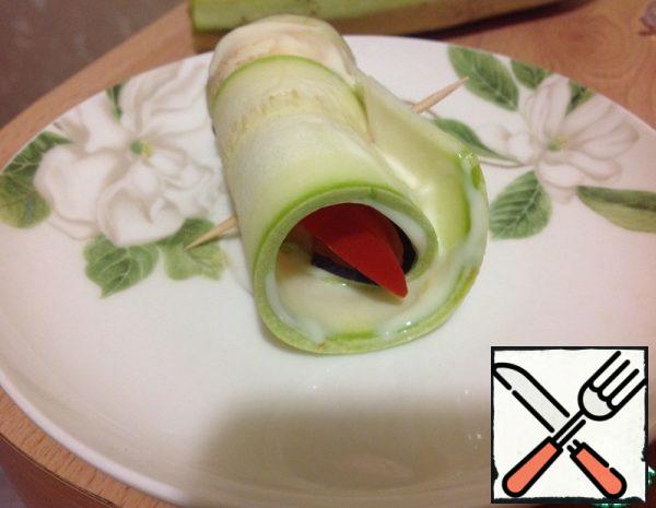 Diet Vegetable Rolls with melted Cheese Recipe