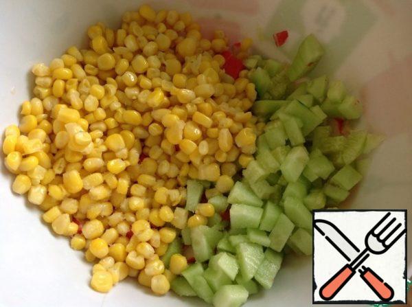 Add corn, salt and butter.