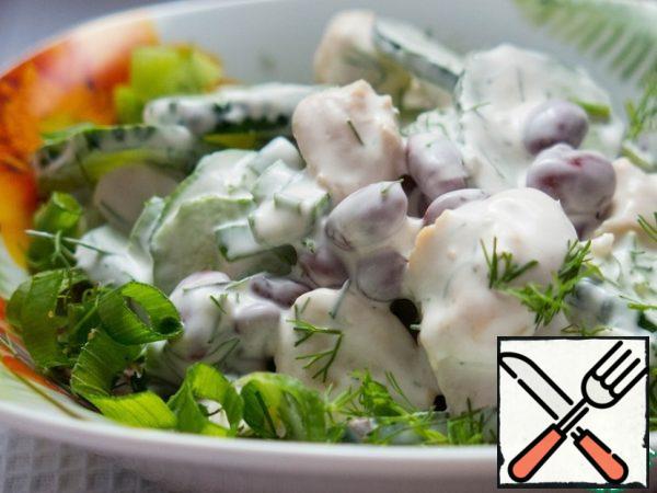 Add salt (if necessary), pepper to taste, let stand for 5-10 minutes and serve!