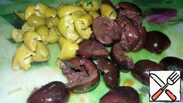 Olives (free from seeds) cut.