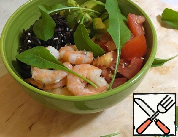 Bowl with Shrimp, Avocado and black Rice Recipe