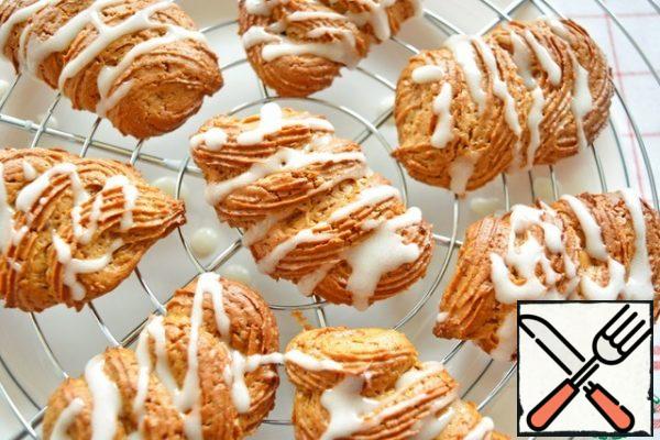 Cookies are perfectly stored in a container or tin with a closed lid and keep soft for up to 5 days. It is not crumbly at all, but rather soft and tender.