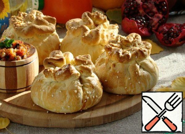 Samsa with Spicy Tomato Sauce Recipe