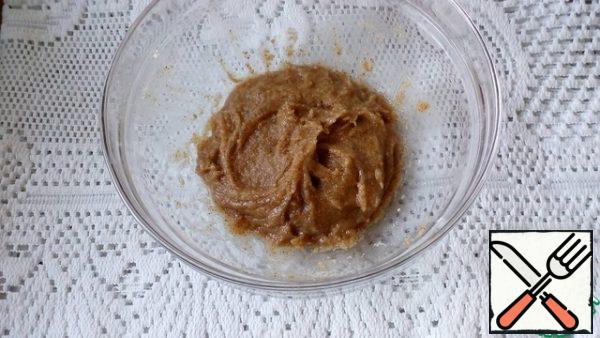 Add the almond flour and 40 g of protein, mix until smooth. add the melted butter to 50°c. Stir.