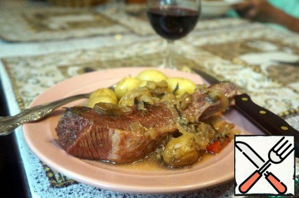 Serve with any side dish and dry red wine.
Bon Appetit!
