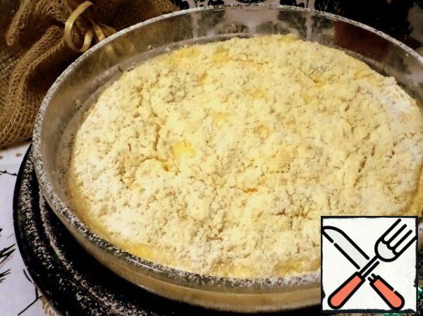 Bake for 30-40 minutes until browned. Check readiness with a dry splinter.

Cool, sprinkle with powdered sugar.