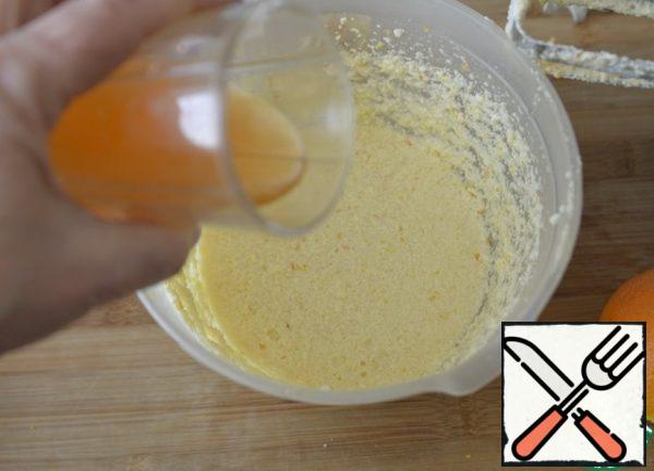 Add the freshly squeezed juice of one orange. Mix it up.