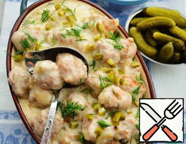 Meatballs in Cream Sauce with Gherkins Recipe