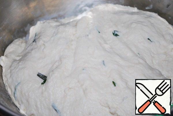 The finished dough was covered with cling film and gave it 1-1. 5 hours for proofing at room temperature.