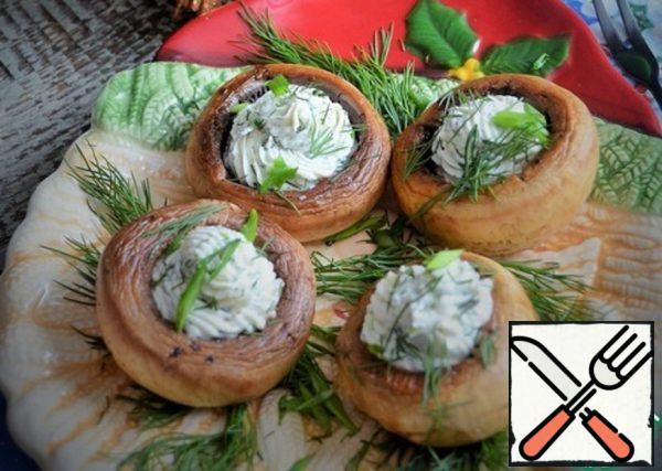 Mushrooms with Cottage Cheese and Garlic Recipe